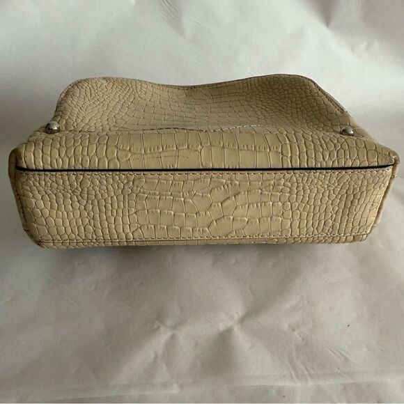 Rebecca Minkoff Beige Embossed Croc Crossbody Handbag with Silver Tone Hardware - Picture 12 of 14